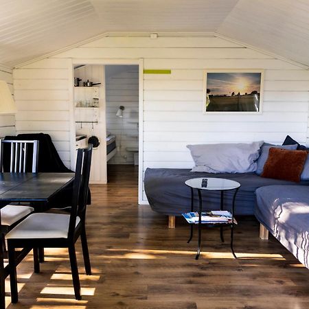 Stuga Med Panoramautsikt, Paradis Foer Fagelskadare Och Vandrare, Sjaelvstaed Efter Besoek Morbylanga Exterior photo